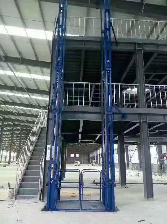 升降平臺(tái)的定義以及使用方法和注意事項(xiàng)